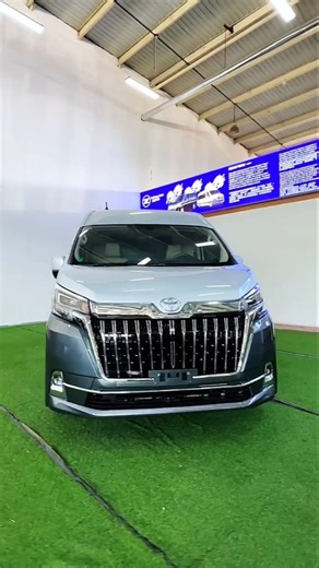 Ju Zheng Landscape LM700 Toyota Hiace 7-seater Business Vehicle.