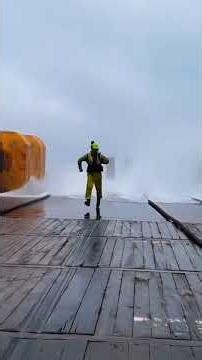 🌊⚓¿Qué son 140.000 toneladas de metal para el océano? 😨💀Para el mar…no es nada. #oceano