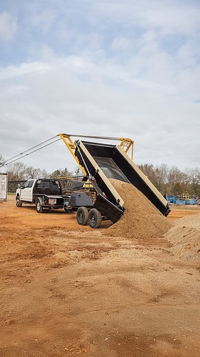 Big Tex Trailers on Instagram: "Starting the new year with a clean slate and an empty bed. 💯"
