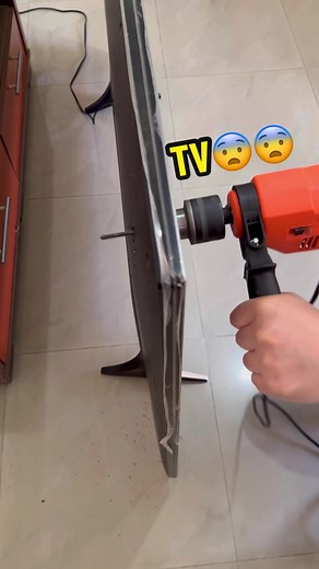 Cómo colgar un televisor en la pared de manera fácil y económica