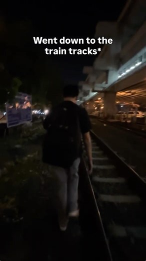 BANGKOK Side questing to our hotel! #bangkok #shorts