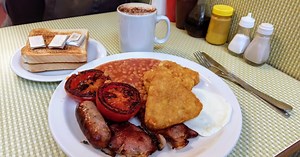 倫敦好吃、高 CP 值英式早餐推薦：Regency Cafe 攝政咖啡廳