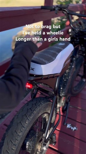 What the kids doing bro😭 #macfox #ebike #mtb