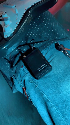 Solid na solid sa stage! 🎤🔥 ROCKFORD PRO-S40 In-ear Monitor System, malinaw ang tunog, walang sabit, at may 50-meter range kaya kahit gumalaw ka sa stage, goods pa rin. 🎧✨ Ang ganda pa kasi kumpleto na: may transmitter, receiver, at headset na agad. Plug and play na, walang arte. Perfect para sa gigs, live performances, at rehearsals. 📩 Mag-message lang sa aming Facebook para sa inyong mga tanong at orders. #inearmonitors #inears #audio #proaudio #fbreelsfypシ゚ | Indian Palace