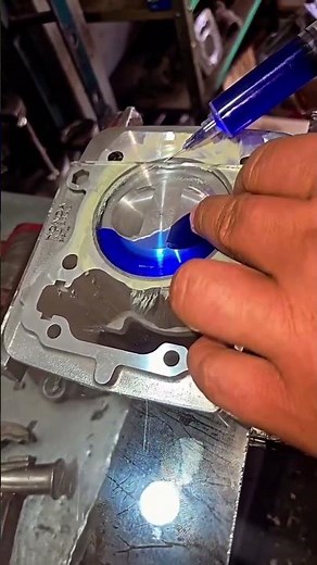 To calculate the compression ratio, divide the total cylinder volume by the #MechanicLife#Enginering