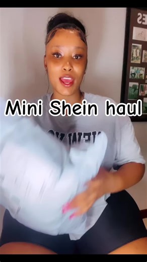 My first “ mini shein haul” 😝 no better way to start my week💃🏼 @SHEIN #foryoupage #sheinhaul #shein #swatitiktok