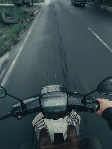 Dewi🎧🤙🏻#CapCut #iyrics #liriklagu #trend