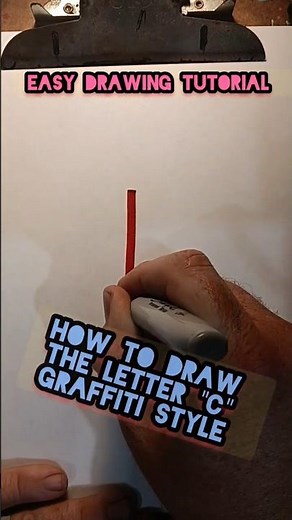 drawing the letter C in graffiti style