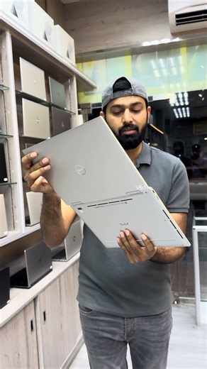 Dell XPS 13 7390 2-in-1– Core i7-10GEN, 32GB , 512GB SSD, 13.4" 4K UHD Touch, Windows 11 Pro