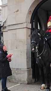 815K views · 8.1K reactions | Elderly Lady Fed the king's Horse  凌 Note: When visiting Horse Guards in London, feeding the horses is not suggested. However, if you do, please ask permission from the King's Guard. Filmed: 20 December 2024 #kingsguard #horseguards #fbreelsfypシ゚viralfbreelsfypシ゚viral #reelsviralシ #britishtradition | At Horse Guards | Facebook