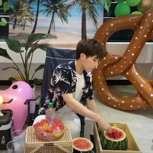 Lost Watermelon Recipe Prank on INFINITE Members