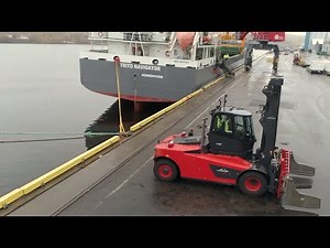 Heavy Forklift Trucks In Port Operation [Customer Video] - Linde Material Handling
