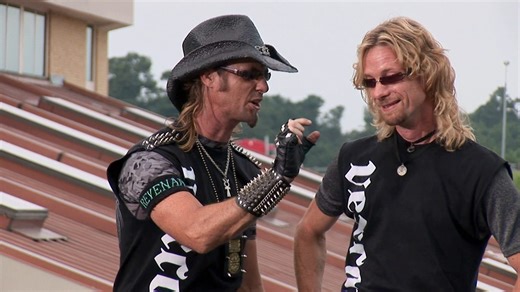 26K views · 727 reactions | Billy and Ricky battle a wasp infestation located 60 FEET off the ground! | Billy the Exterminator on A&E | Facebook