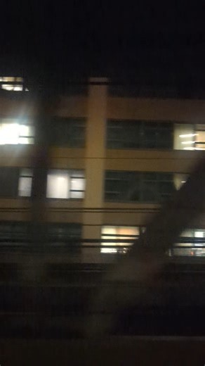 N Train over Manhattan Bridge