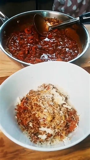 🙂 #cookwithme #cookingchannel #chilicheesefries #easyrecipe #eat #dinnerideas #hotdog #dinner #food