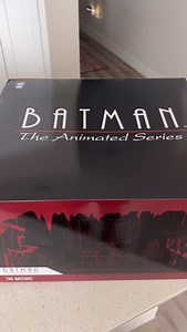 Here’s a quick unboxing of the McFarlane Toys Batman the Animated Series Batcave reissue with exclusive Batman figure. Was always hopeful this one would get reissued as the secondary market got waaay too expensive. Not that this was cheap by any means, but still less than third party’s. Love that it has multiple options for the stickers so you can customize how you want. Sadly mine was missing the railing for the stair case so Toddy Mac will be hearing from me about that. #mcfarlanetoys #batmant