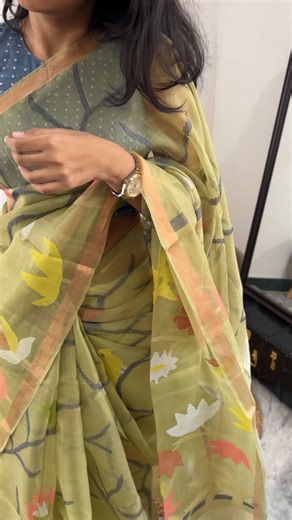 Alankarana on Instagram: "🌺🌺🌺🌺🌺🌺🌺🌺 A muslin silk saree with Jamdhani weave patterns all over the body is a masterpiece of woven elegance. The airy, lustrous muslin silk forms a perfect canvas for the intricate Jamdhani motifs, which are handwoven with painstaking care.The seamless fusion of light, flowing fabric with dense, detailed weaving gives the saree a regal charm, making it both a symbol of refined beauty and a celebration of timeless craftsmanship. 🌺🌺🌺🌺🌺🌺🌺🌺 check out our 