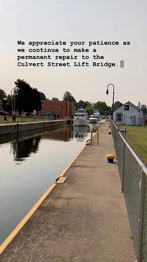 Saturday’s manual lift of the Culvert St. (bascule) Lift Bridge (O-4) north of Oswego Canal Lock O-1 in Phoenix went well with dozens of high air draft vessels locking through. We appreciate the patience of the boating community and local residents as we continue to make a permanent repair to the bridge. Please stay tuned for updates. | NYS Canal Corporation