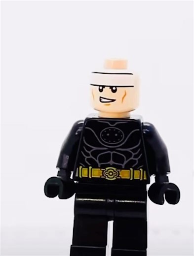 Epic LEGO Batman Minifigure Build – DIY Superhero!