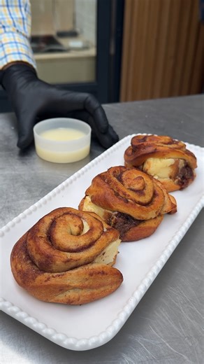 Cheesecake Stuffed Cinnamon Rolls! A swirl of creamy delight 🍰🥐 | Chefclub Network