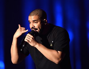 Drake Shows Off His Awkward Dance Moves In Hilarious New Apple Music Commercial