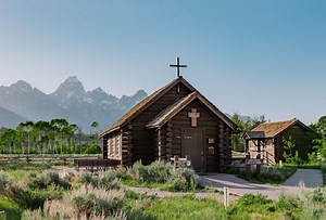 GOING DEEPER: Acts 2 (12-Minute Bible Study) - Church On The Move