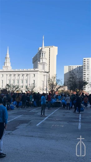The need has never been greater. Our ministry Saint John's Hospice recently hosted its fifth annual “Boot Up Philly” event, providing: 🥾 1,350 pairs of new boots 🧥 1,500 coats for adults and children 🍎 7,327 food items 🧦 1,000s of pairs of socks & gently used clothing All of this was gone within just one hour. You can continue to support our neighbors in need by donating to Catholic Charities of Philadelphia today: https://ccphila.org/donate/ | Catholic Charities of Philadelphia