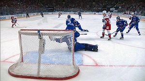 Unfassbarer Save von Mikko Koskinen - wie er da nochmal rüber gekommen ist bleibt wohl sein Geheimnis! Spiell 3 im Western Conference Final der KHL zwischen SKA und Lokomotiv gibt's jetzt live: http://bit.ly/WCFG3 | LAOLA1 International