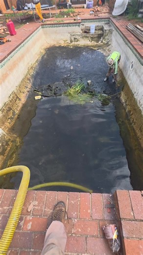 Fibreglass Pool Resurfacing in Los Angeles