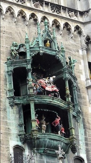 Bells and statues dancing in the bell tower of the Rathaus-Glockenspiel, Munich, Germany #munich
