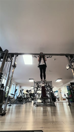 Leo (@leonie_contortion)’s videos with original sound - glxzia