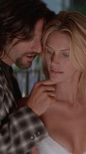 A delirious mash-up of exploitation and science fiction, this is one intergalactic guilty pleasure that’s even more fun with a crowd of rowdy Vidiots! Join us for SPECIES on Saturday, September 6 @ 9:45pm. Get your 🎟️🎟️🎟️ in our 🔗🔝 | Vidiots