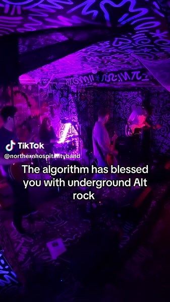 Fast riffs are the way #tiktoktop #GreenDay #90skids #alternative #punk