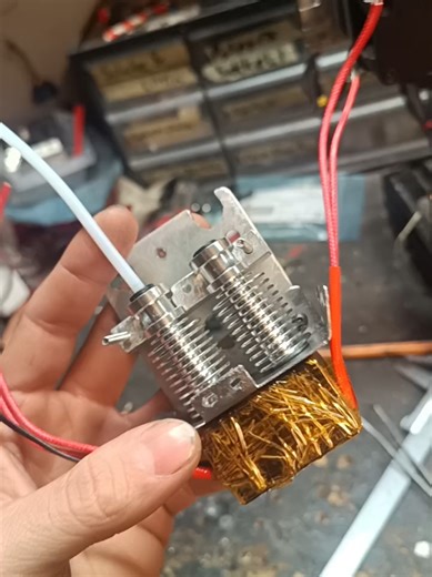 Custom 2-in-1 Out Mixing Hotend Solution