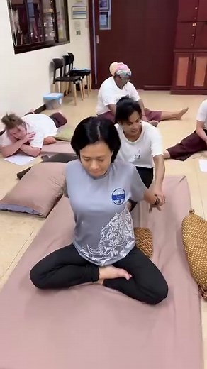 2.1K views · 94 reactions | ‘Therapy Abroad’ group of physiotherapy students from various universities in USA organized by @bluedot_partnerships attended a Nuad Thai workshop at ITM School. Students learned hands-on Thai Massage techniques in a friendly yet professional atmosphere. ❤️❤️❤️ | ITM - International Training Massage School | Facebook