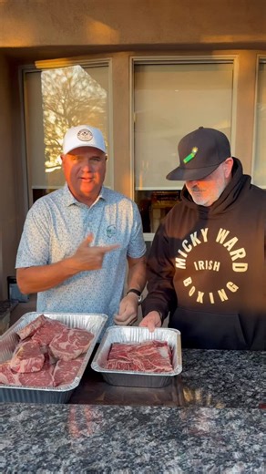 Made dinner for the Caddies and some @pgatour golfers, some Influencers stopped by too! #pga #caddies #steak #wastemanagementopen #friends | Cooking with Darryl