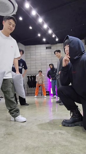 2M views · 10K reactions | The Best Reaction of ever  #facebookreels #TeamReal #viral #trending #view #growth #Account | Beatbox_24 | Facebook