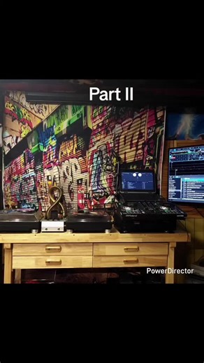 First Knight's Mashup On This Day part 2 Mashups, is when you take 2 (classic) songs, an instrumental and blend it with an accapella. 1. Whoop!!! There it is by Tag Team with 2. Everybody Have Fun by Wang Chung *I do not own or claim the rights to any of this music. *Copyright Disclaimer Under Section 107 of the Copyright Act 1976, allowance is made for
