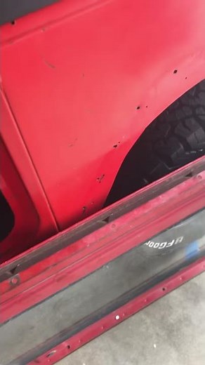 FJ40 Hardtop install with weather-stripping - Part 3
