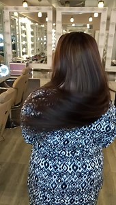 আপনার পছন্দ অনুযায়ী কালার করুন আপনার চুল। দীপ্তিময় উজ্জ্বলতা...