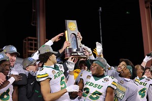 North Dakota State wins 10th FCS Championship 35-32