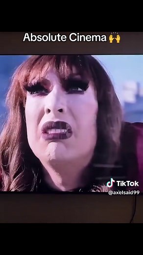 Sharknado 6: Activando la Racha del Humor