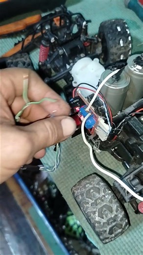 creando un robot con chatarra