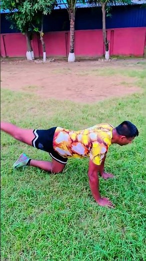 How To Do Donkey Kicks Properly 🐴 | Glutes Workout at Home #Shorts #fitnessmotivation