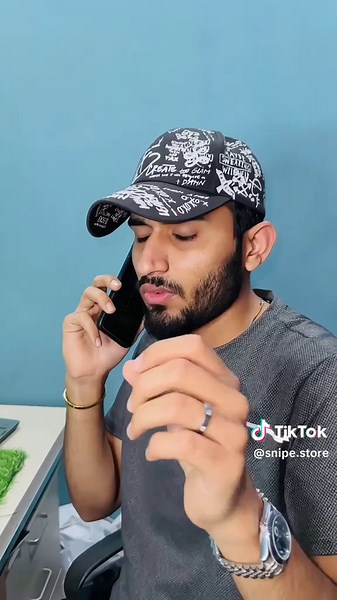 Apka Dost Kis Color Ka Hai? Doston Ki Tasveer Banayein!