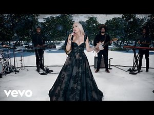 Gwen Stefani - Christmas Eve (Live From The Orange Grove)