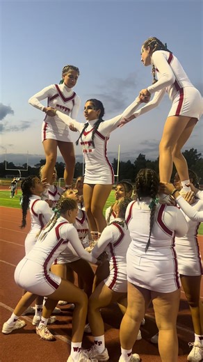 Cheerleading Tips for Game Day Performances