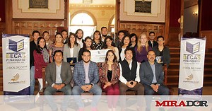 Reciben beca de Peñasquito estudiantes de la UAZ