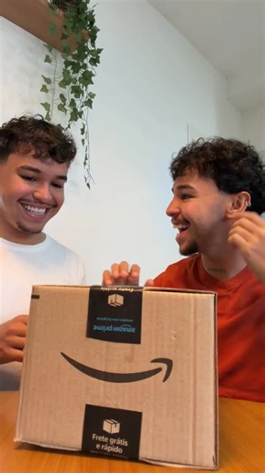 lázaro freitas | Você fala que eu não te amo, mas eu garanti seu presente na Black da Amazon!!! Eu e o manim já corremos para aproveitar todos os cupons e... | Instagram