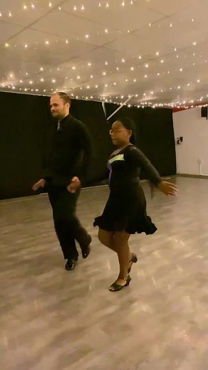 🩰 Starting young, dancing strong! Learning to dance from an early age doesn’t just teach rhythm—it builds confidence, coordination, discipline, and emotional expression. Movement becomes a language that nurtures physical health, mental resilience, and social connection. Early exposure to dance encourages creativity, improves posture and flexibility, and fosters a lifelong love for performance and fitness. Whether it’s ballet, hip hop, or contemporary, dance empowers children to discover their s